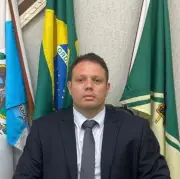 Promotora censura poema infantil sobre Deus em Duque de Caxias