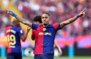 Raphinha pode trocar Barcelona por Al-Hilal por R$ 470 milhões