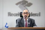 Receita mantém projeção de arrecadação com dividendos sem respaldo técnico