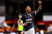 Remo vence Vitória por 2 a 0 e ganha fôlego na luta contra rebaixamento
