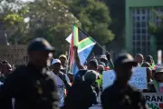República da Amnésia: protestos contra imigrantes na África do Sul