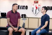 Roger, técnico do Atlético-GO, defende inclusão em entrevista exclusiva