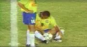 Ronaldo Fenômeno e outros jogadores que urinaram em campo