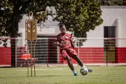 Ryan sofre lesão no menisco e desfalca Vila Nova por até seis semanas na Série B