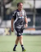 Santos empata com time da segunda divisão em preparação para Brasileirão