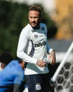 Santos goleia com Bontempo e Menino em noite de destaque