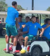 Seleção brasileira treina com descontração antes de pegar a Noruega