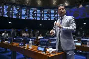 Senado acelera votação da PEC 14/2021 que garante aposentadoria diferenciada a agentes de saúde