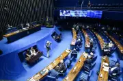 Senado pode votar PEC que cria aposentadoria especial para agentes de saúde