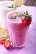 Smoothie de iogurte e morango: benefícios e receita completa