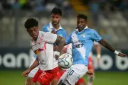 Sporting Cristal e Bragantino empatam sem gols no playoff da Sul-Americana