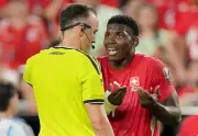 Suíça x Argentina: expulsão de Embolo gera críticas nas redes