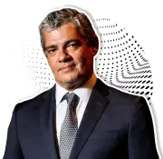 Tarifas de Trump contra o mundo todo, não apenas Brasil, diz Troyjo