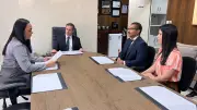 TCE-AL dá posse a mais dois aprovados em concurso de 2022