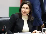 Tebet rebate Tarcísio sobre 'cartão vermelho' e cita origem carioca do governador