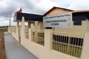 Tentativa de feminicídio em Prainha: mulher leva 9 facadas; suspeito foragido