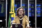 Teresa Leitão: Flávio incentivou tarifaço contra o Brasil por razões políticas