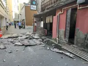 Terremoto de 7,1 no Japão: explosão em shopping, 50 feridos e 12 prédios desabados