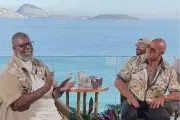 The Rock canta samba com Péricles no Rio: 'Jura' de Zeca Pagodinho
