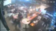 Tiros em conveniência no Paraná deixam dois mortos