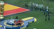 Torcer contra e a favor na política e no futebol