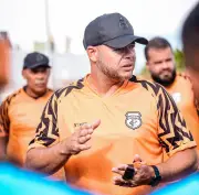 Treze renova com técnico Adriano Souza após eliminação na Série D