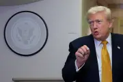 Trump anuncia que EUA serão guardiões do Estreito de Ormuz e cobrarão 20% de pedágio