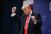 Trump declara mais de US$ 1 bilhão em ganhos em 2025, com criptomoedas como principal fonte