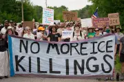 Trump diz que ICE não suspenderá abordagens após mortes de imigrantes