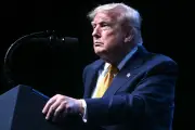 Trump diz que usou Air Force One para deixar Turquia; doação do Catar gera dúvidas