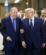 Trump exalta 'química' com Erdogan e sinaliza venda de F-35 à Turquia