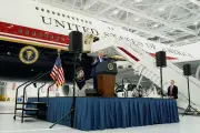 Trump voa no novo Air Force One doado pelo Catar