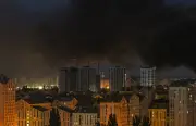 Ucrânia ataca refinarias e navios russos; Rússia bombardeia Odessa