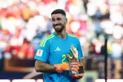 Unai Simón brinca sobre defesa da Espanha na Copa: 'Luvas sem trabalho'