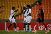 Vasco empata com Medellín por 2 a 2 nos playoffs da Sul-Americana