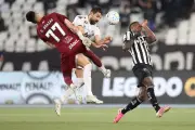 Vasco perde 4ª seguida e segue no Z-4; Botafogo vira sobre Santos com gols da base