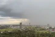 Ventos fortes e chuva causam atrasos em voos em Campo Grande