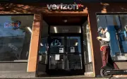 Verizon corta 3 mil empregos e transfere 274 lojas a franqueados