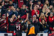Vitória do Athletico sobre o Internacional consolida quarto triunfo consecutivo