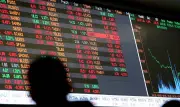 Volume financeiro da B3 cai em julho com juros altos e sazonalidade