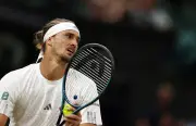 Wimbledon: jogo de Zverev é interrompido por toque de recolher