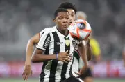 Yarlen, campeão pelo Botafogo, reforça Athletic na Série B