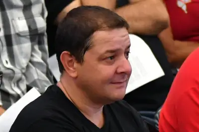 Advogado de Lulinha se reúne com ministro da Justiça em meio a investigações