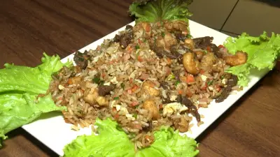 Arroz Chop Suey do Chef JPB: receita prática com sobras e sabor