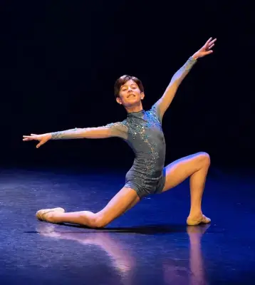 Bailarino de 11 anos de Juiz de Fora vence no Festival de Joinville