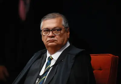 Dino autoriza 3º inquérito contra Lulinha, diz jornal