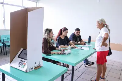 Eleitorado idoso de Uberlândia dobra em 30 anos e chega a 23,4%