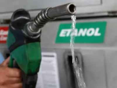 Etanol na gasolina: aumento divide opiniões e preocupa motoristas