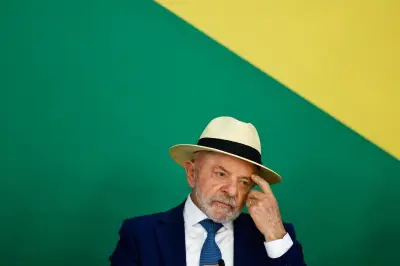 Ex-chefe de gabinete admite pagamento de lobista; EUA revogam visto de embaixadora