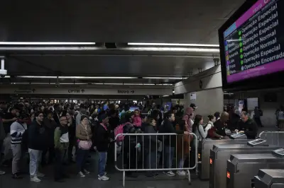 Greve dos ferroviários mantida em SP e segue na quarta-feira